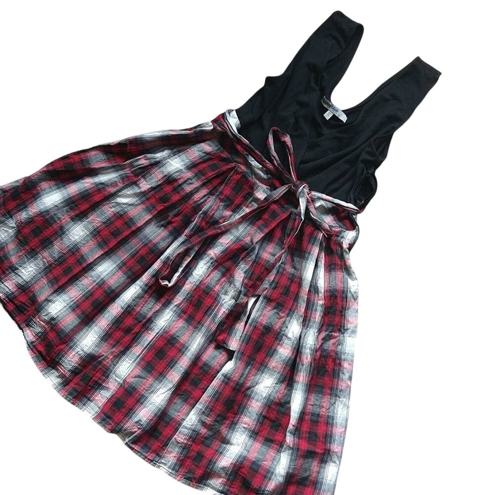 Bailey Blue vintage Y2K black sleeveless and red plaid dress with tie waist